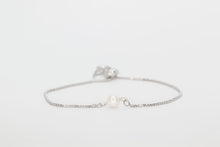 Load image into Gallery viewer, Fresh Water Pearl Bolo ~ Salty Shells